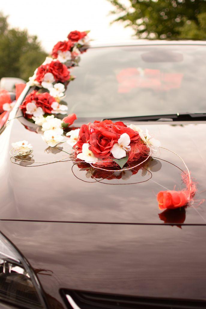 svadobné auto na odvoz novomanželov z obradu na hostinu